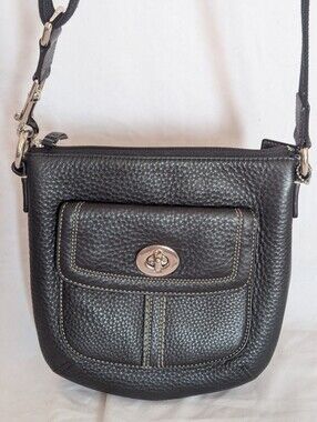 Coach Hamilton Swingpack Black Pebbled Leather Crossbody Bag Turnlock